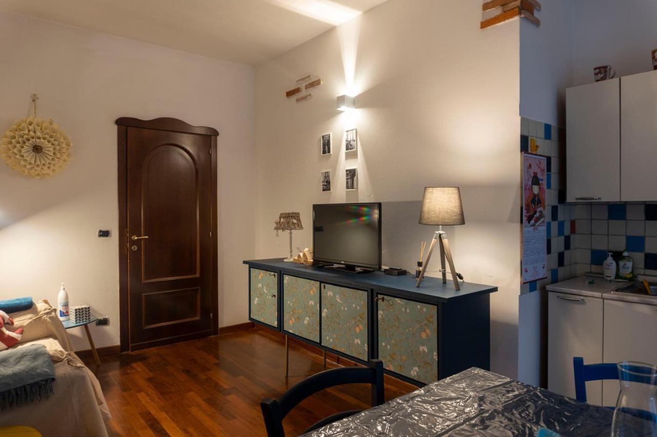 A 2 Passi Apartment Iglesias Exterior photo